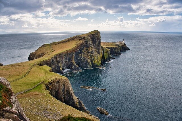 Felsige Küste in Schottland